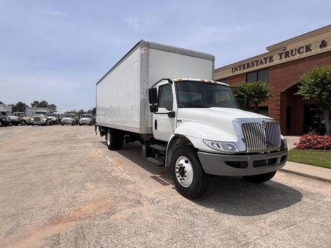 2021 INTERNATIONAL MV Box Van Truck #2420
