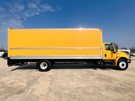 2021 INTERNATIONAL MV Box Van Truck #2437 2021 INTERNATIONAL MV Box Van Truck #2437