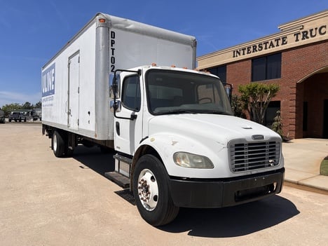 2005 FREIGHTLINER M2 Box Van Truck #2449