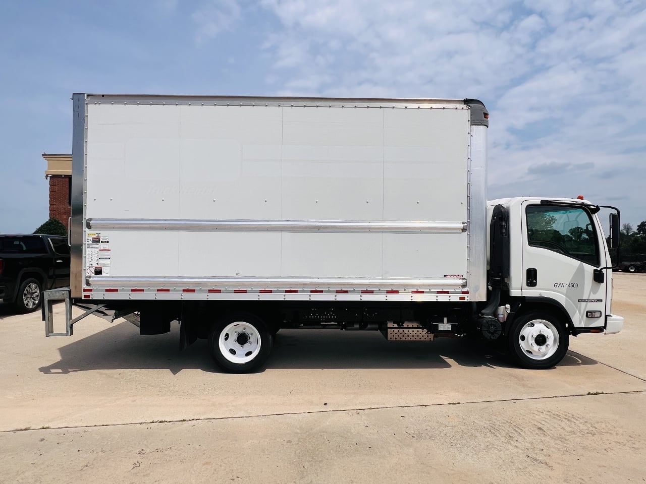 2021 ISUZU NPR HD GAS Box Van Truck #1 2021 ISUZU NPR HD GAS Box Van Truck #1