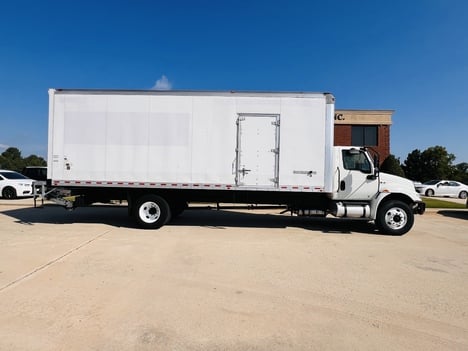 2020 INTERNATIONAL MV Box Van Truck #2458 2020 INTERNATIONAL MV Box Van Truck #2458