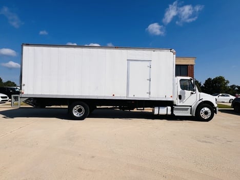 2019 FREIGHTLINER M2 Box Van Truck #2459 2019 FREIGHTLINER M2 Box Van Truck #2459