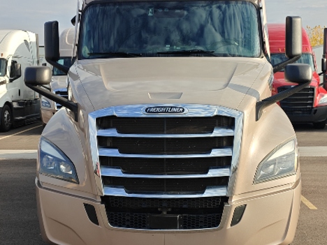 2022 FREIGHTLINER Cascadia Sleeper #13416