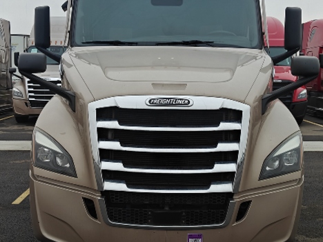 2022 FREIGHTLINER Cascadia Sleeper #13442