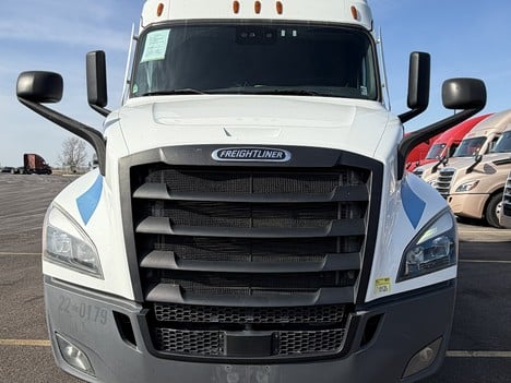 2022 FREIGHTLINER Cascadia 126 Sleeper #13547 2022 FREIGHTLINER Cascadia 126 Sleeper #13547