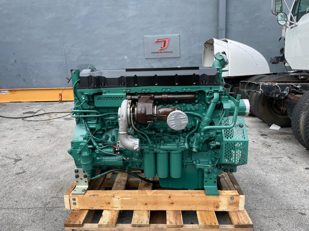 2011 VOLVO D13 TAD1365VE Equipment Engine #1