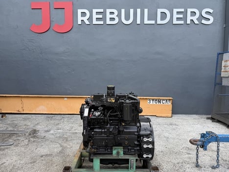 2008 KOMATSU SAA4D102E-2 Equipment Engine #4693 2008 KOMATSU SAA4D102E-2 Equipment Engine #4693