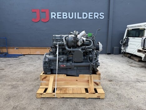 2004 MACK AC Truck Engine #4829 2004 MACK AC Truck Engine #4829