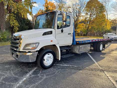 2013 HINO 258/268 Rollback Truck #1556