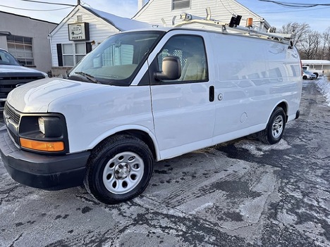 2009 CHEVROLET EXPRESS Panel - Cargo Van #1704