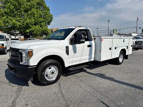 2018-ford-f350-service-utility-truck #1785