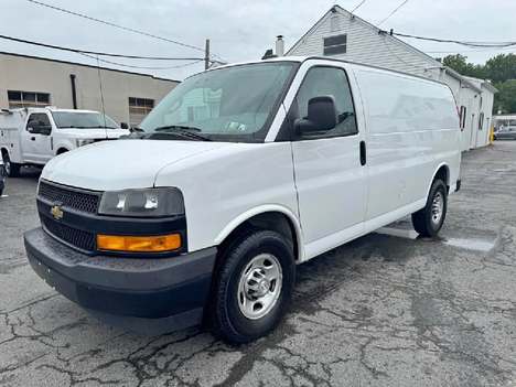 2020 Chevrolet Express 2500 Work Van HD's photo