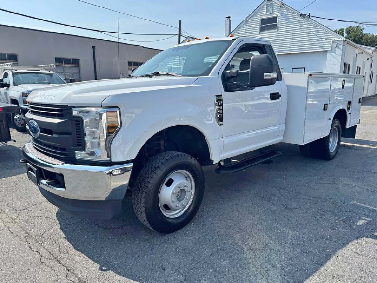 2018 FORD F350 Service - Utility Truck #1 2018 FORD F350 Service - Utility Truck #1