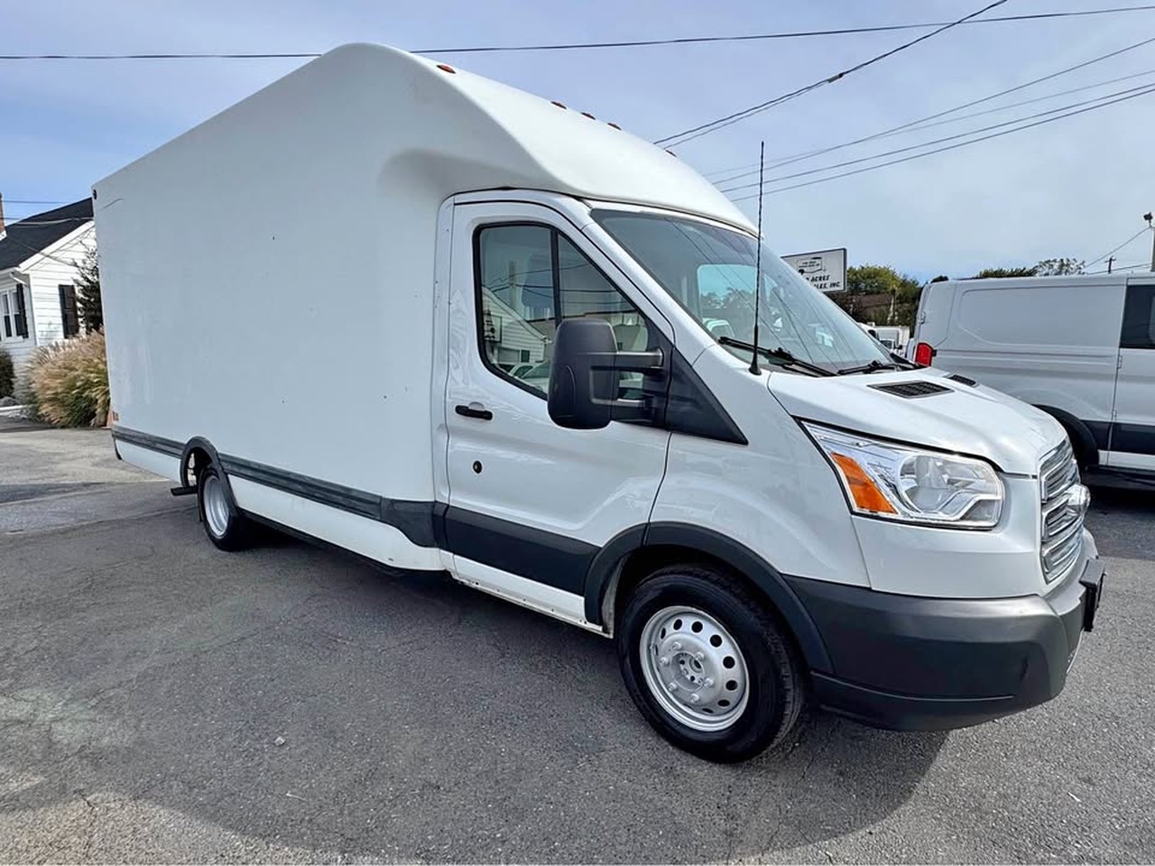 2015 FORD T35X Service - Utility Truck #1 2015 FORD T35X Service - Utility Truck #1