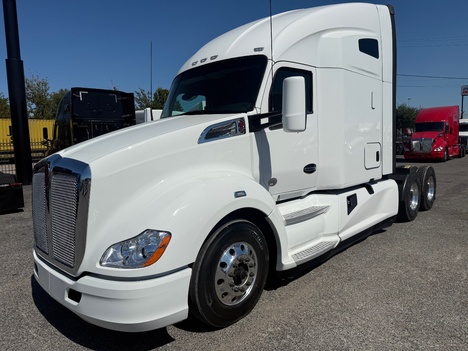 2021 KENWORTH T680 Tandem Axle Sleeper #1318