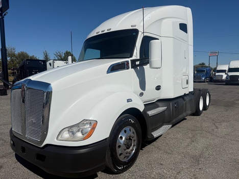 2018 KENWORTH T680 Tandem Axle Sleeper #1333