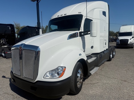 2018 KENWORTH T680 Tandem Axle Sleeper #1335