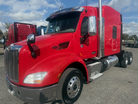 2020 PETERBILT 579 Tandem Axle Sleeper #1338