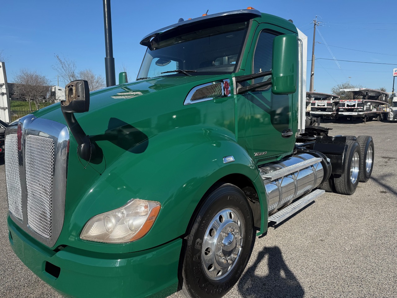 2021 KENWORTH T680 Tandem Axle Daycab #1 2021 KENWORTH T680 Tandem Axle Daycab #1