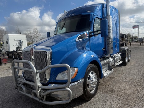 2021-kenworth-t680-tandem-axle-sleeper #1386