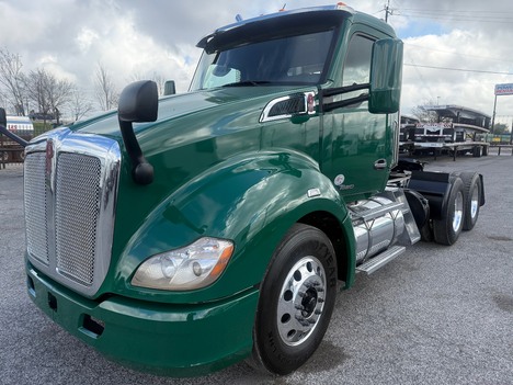 2021 KENWORTH T680 Tandem Axle Daycab #1388