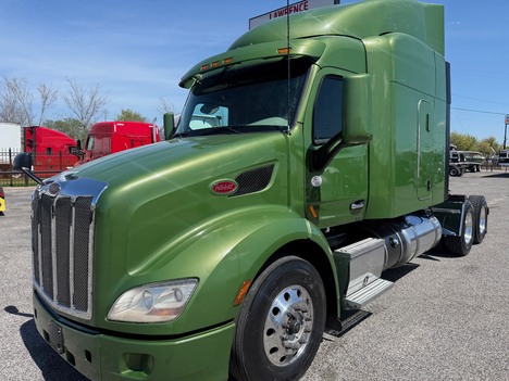 2021 PETERBILT 579 Tandem Axle Sleeper #1402