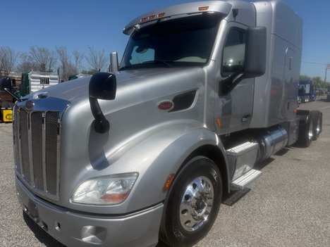 2020 PETERBILT 579 Tandem Axle Sleeper #1405