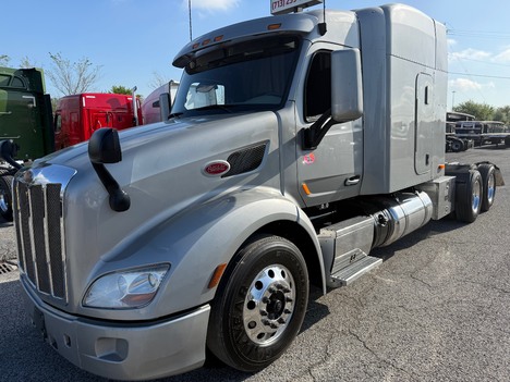 2021 PETERBILT 579 Tandem Axle Sleeper #1406