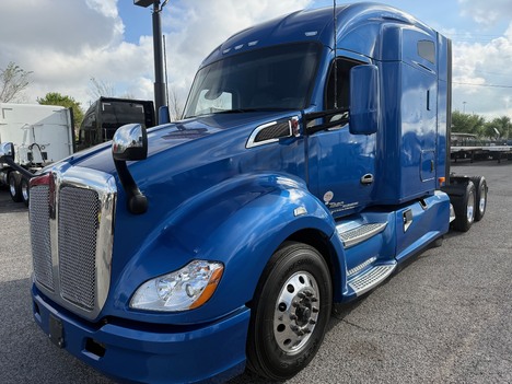 2021 KENWORTH T680 Tandem Axle Sleeper #1410