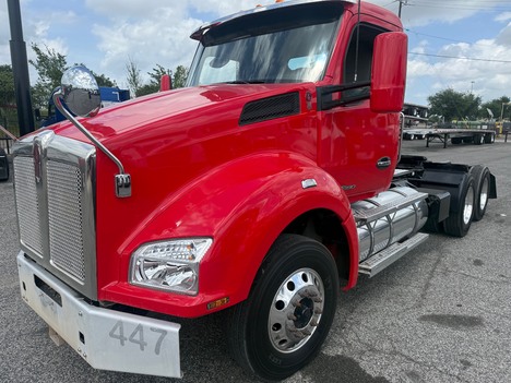 2020-kenworth-t680-tandem-axle-daycab #1425