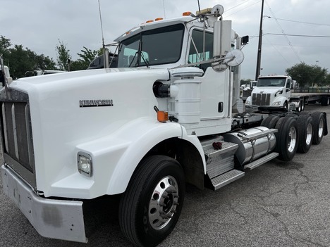 2006-kenworth-t800-heavy-haul-tandem-axle-daycab #1432