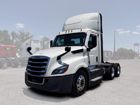 2021-freightliner-cascadia-126-tandem-axle-daycab #1448
