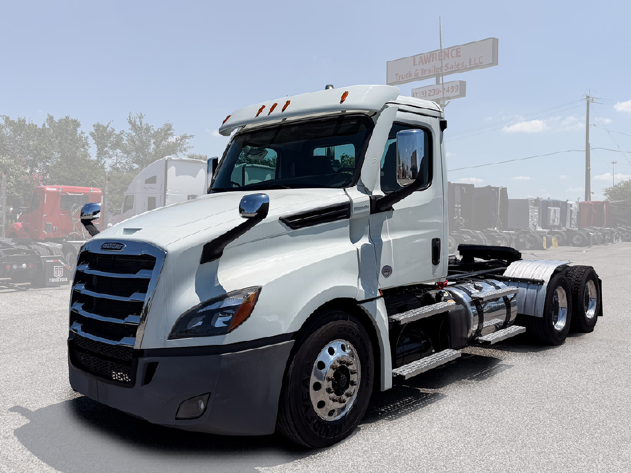 2021 FREIGHTLINER Cascadia 126 Tandem Axle Daycab #1 2021 FREIGHTLINER Cascadia 126 Tandem Axle Daycab #1