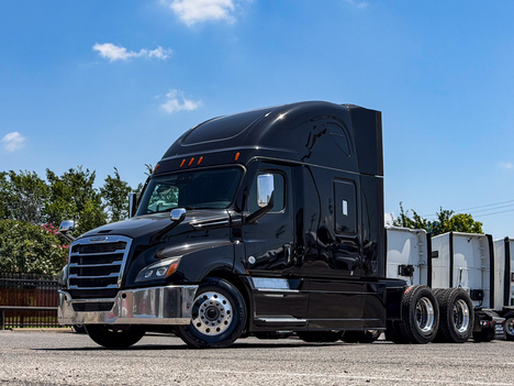 2020-freightliner-cascadia-126-tandem-axle-sleeper #1463