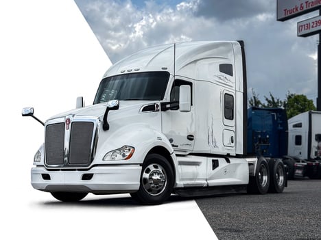 2018 KENWORTH T680 Tandem Axle Sleeper #1475