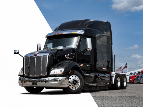 2021 PETERBILT 579 Tandem Axle Sleeper #1479