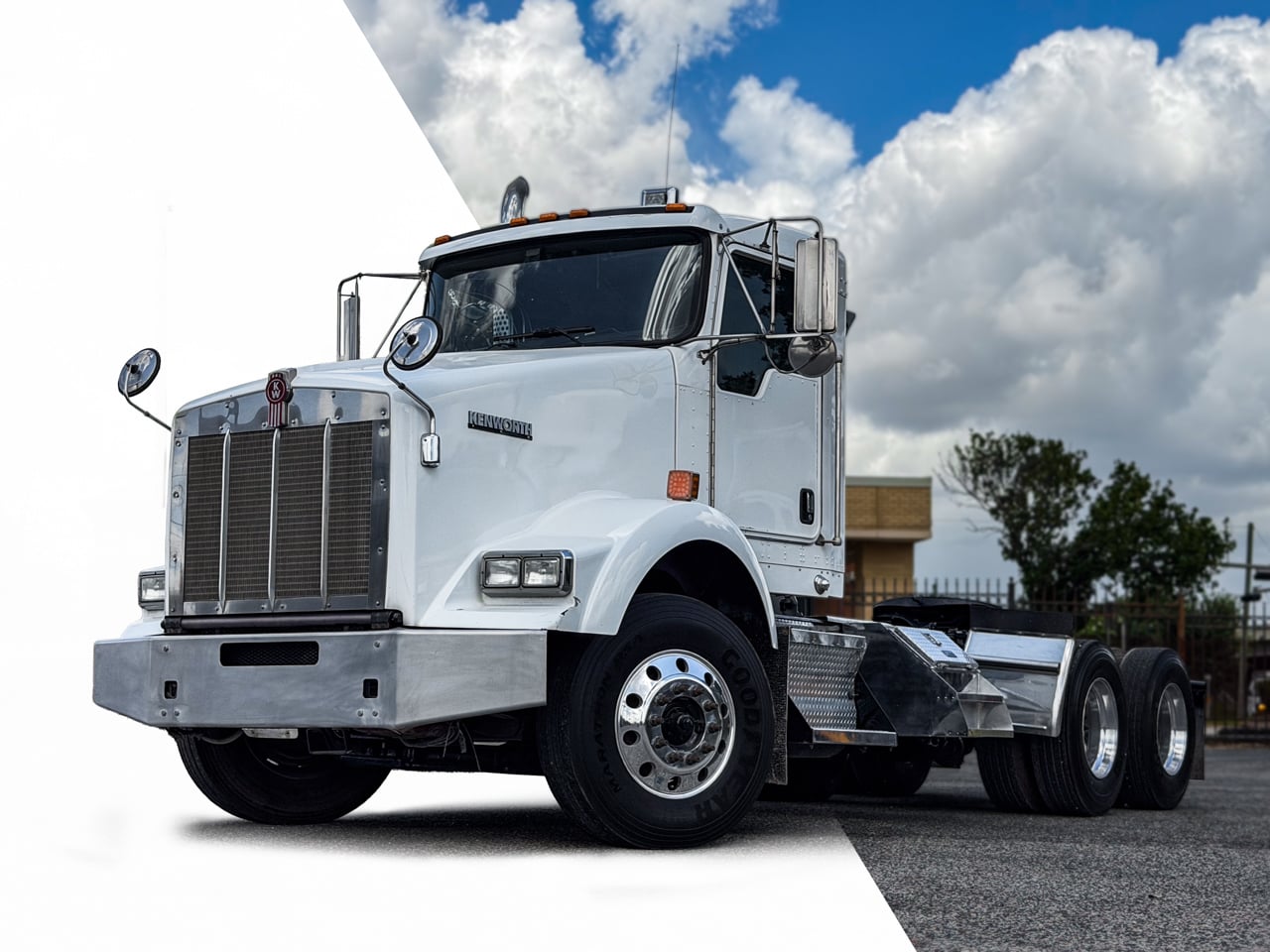2013 KENWORTH T800 Tandem Axle Daycab #1 2013 KENWORTH T800 Tandem Axle Daycab #1
