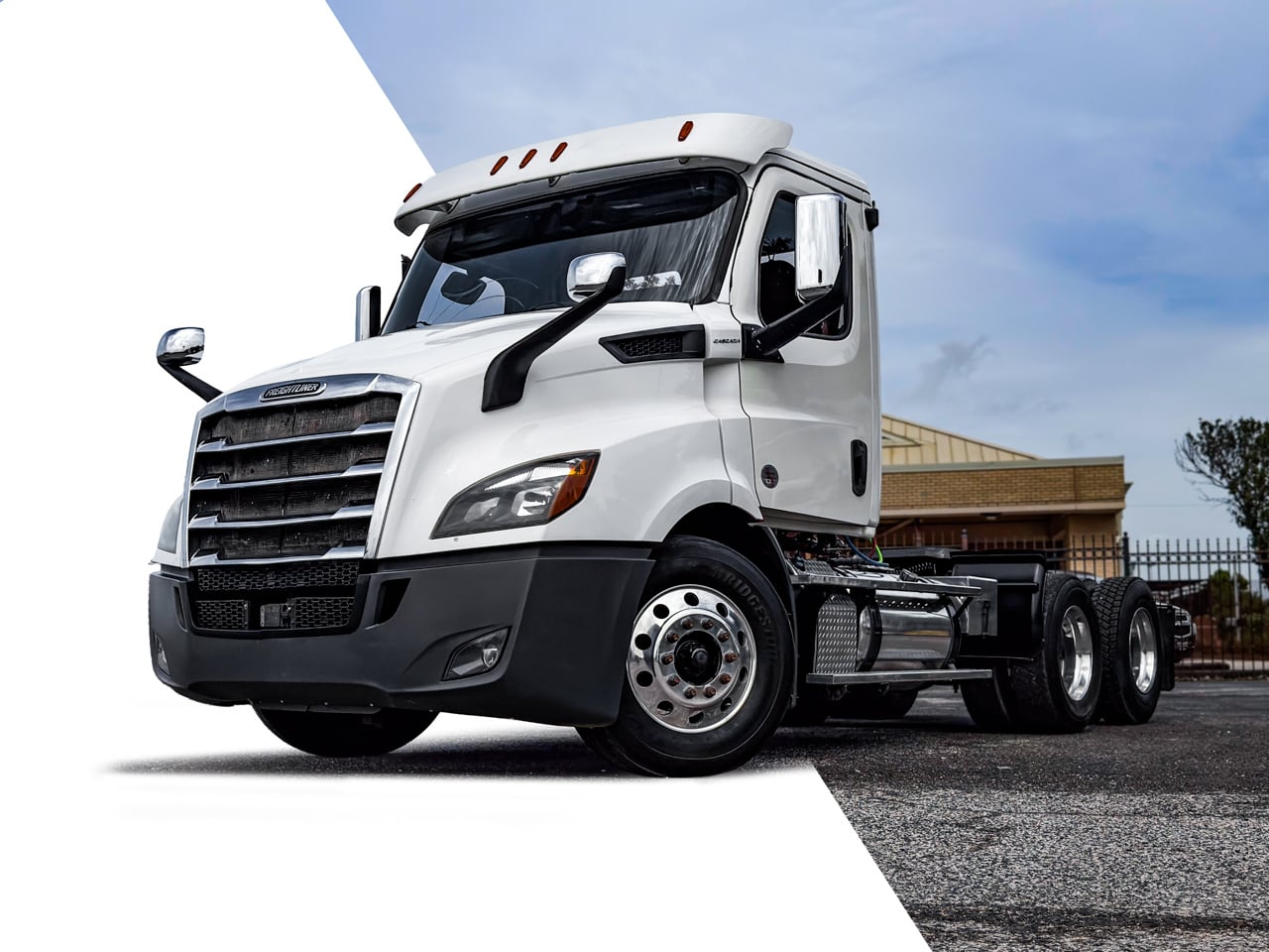 2019 FREIGHTLINER cascadia 126 Tandem Axle Daycab #1 2019 FREIGHTLINER cascadia 126 Tandem Axle Daycab #1