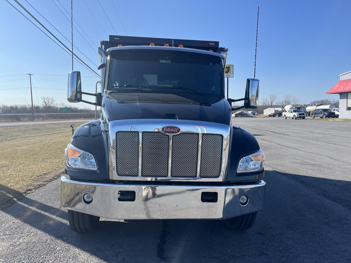 2025 PETERBILT 537 Dump Truck - image 5