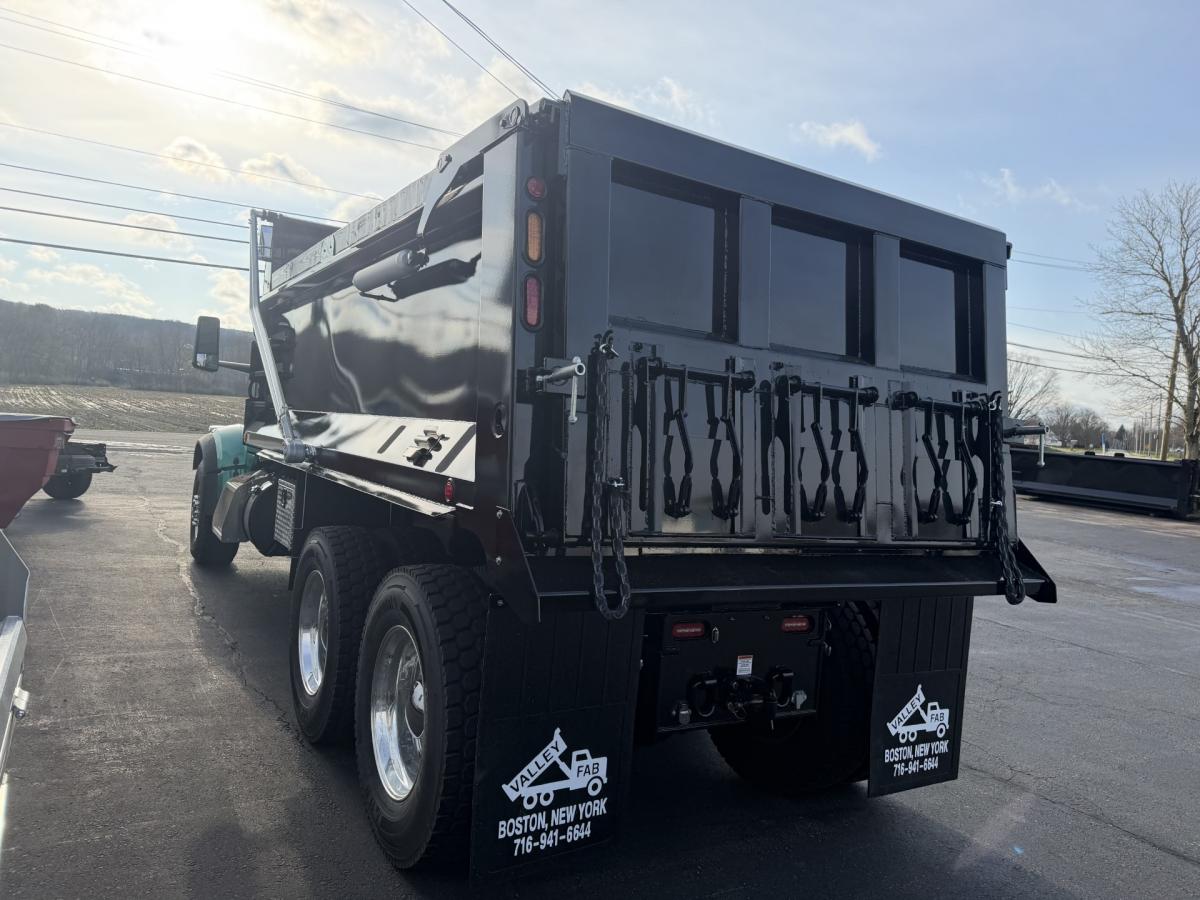 2025 PETERBILT 567 Cab Chassis Truck - image 3