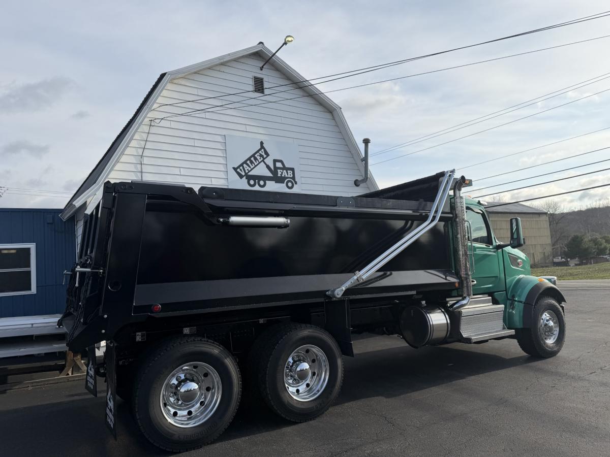 2025 PETERBILT 567 Cab Chassis Truck - image 5