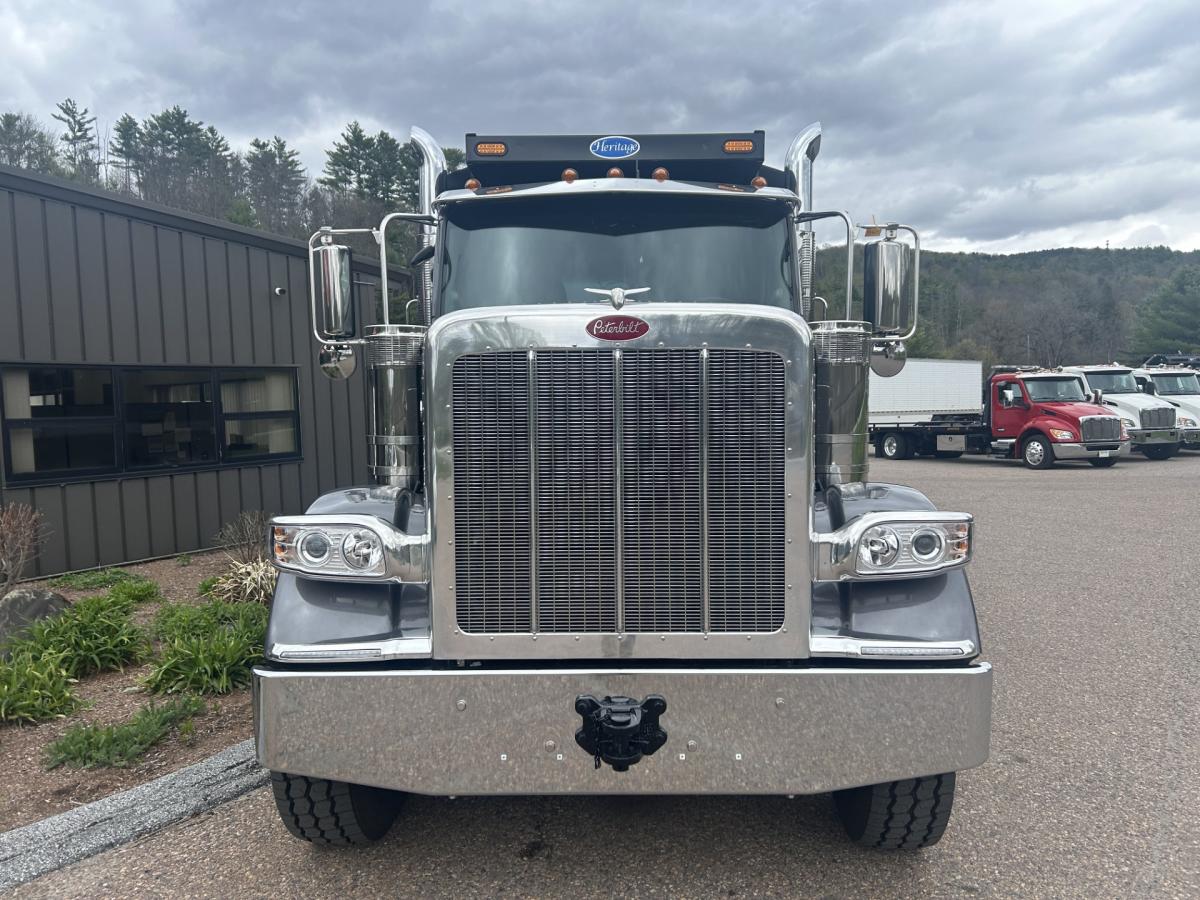 2025 Peterbilt 589 in Bow, NH — photo 6