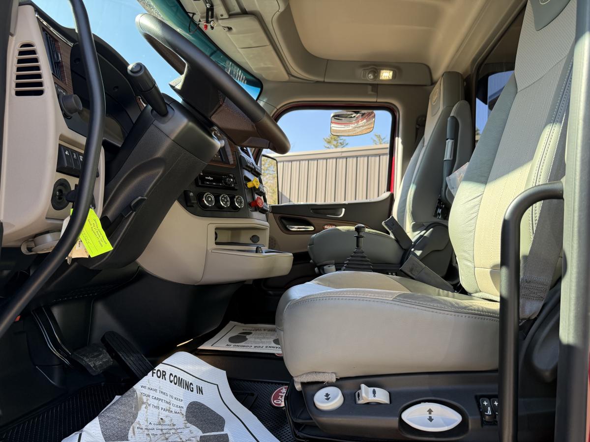 2025 PETERBILT 567 Dump Truck - image 7