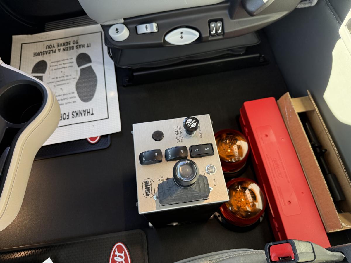 2025 PETERBILT 567 Dump Truck - image 9