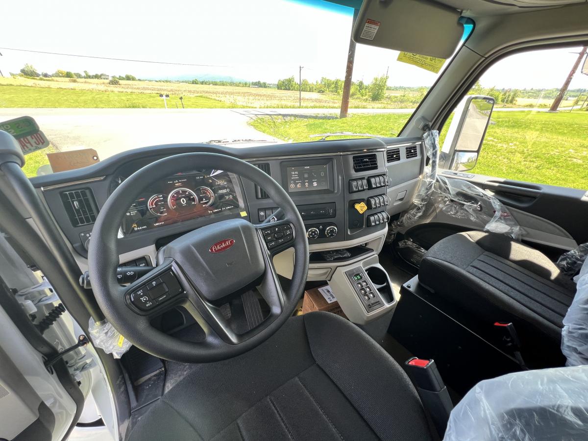 2026 Peterbilt 567 - image 8