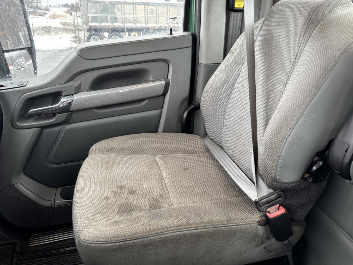 2015 KENWORTH T680 Daycab - image 13