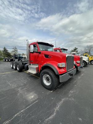 2025-peterbilt-567-cab-chassis-truck #10499