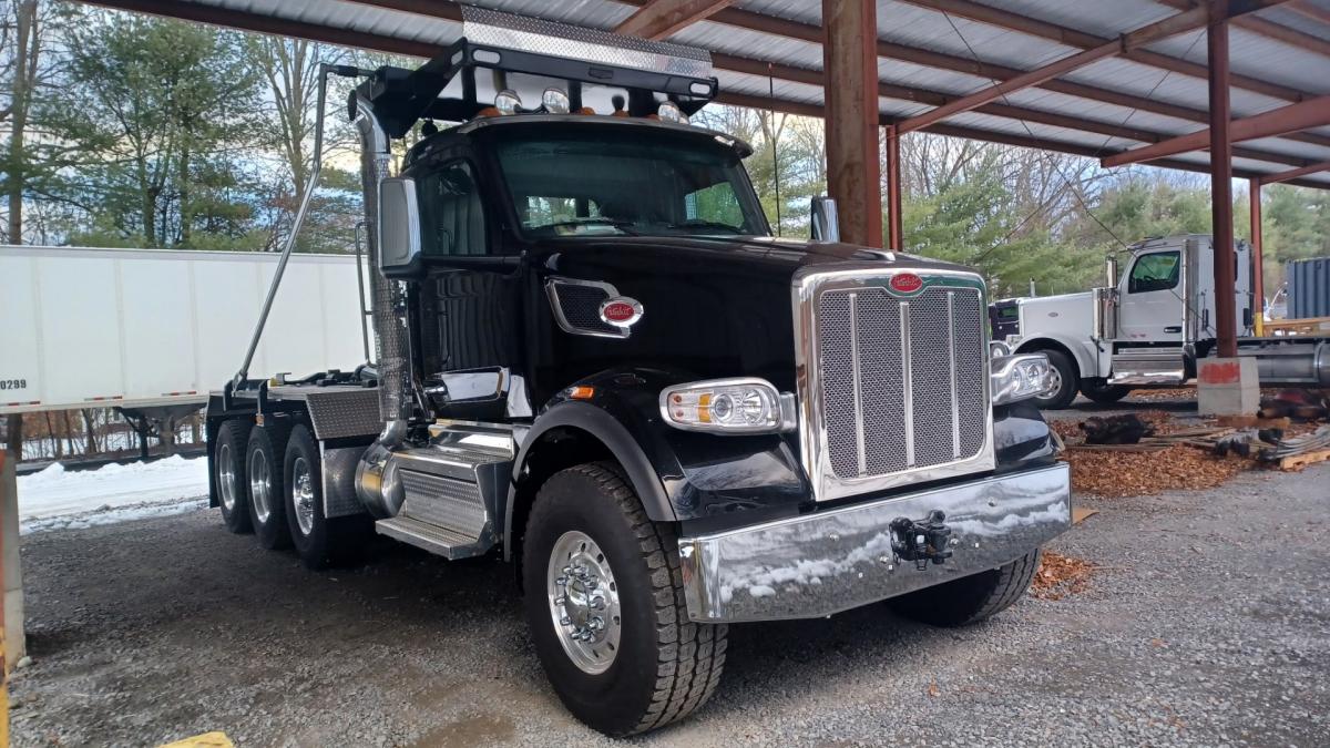 2026 Peterbilt 567 - image 2