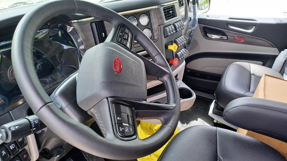 2026 Peterbilt 567 - image 6