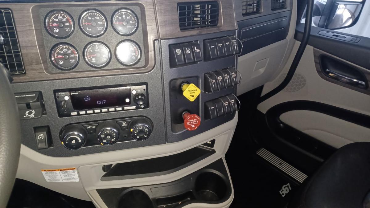 2026 Peterbilt 567 - image 9